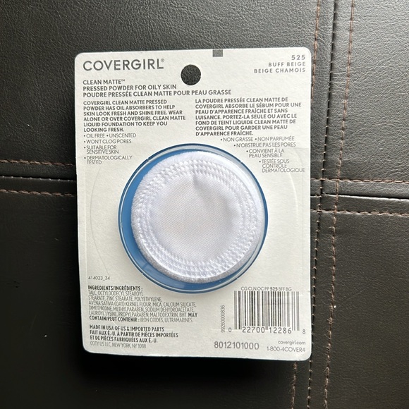 Covergirl | Clean Matte Pressed Powder Oil Control 525 Buff Beige - Picture 2 of 2